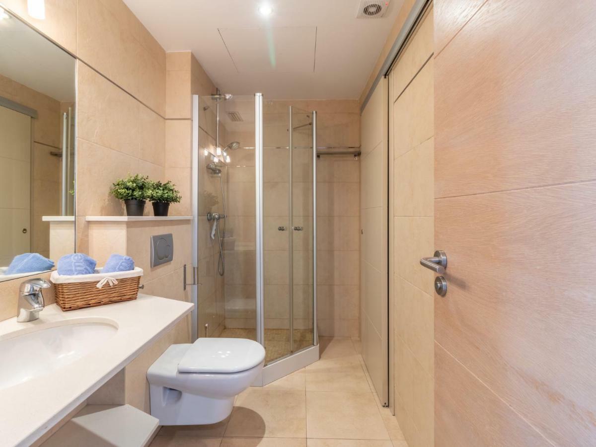 Apartment Del Port-1 By Interhome Емпуриабрава Екстериор снимка