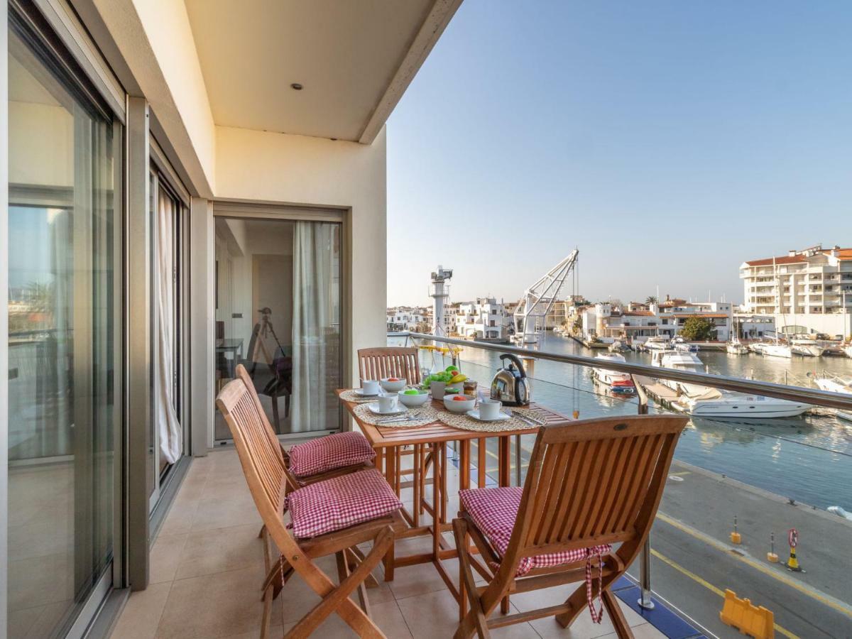 Apartment Del Port-1 By Interhome Емпуриабрава Екстериор снимка